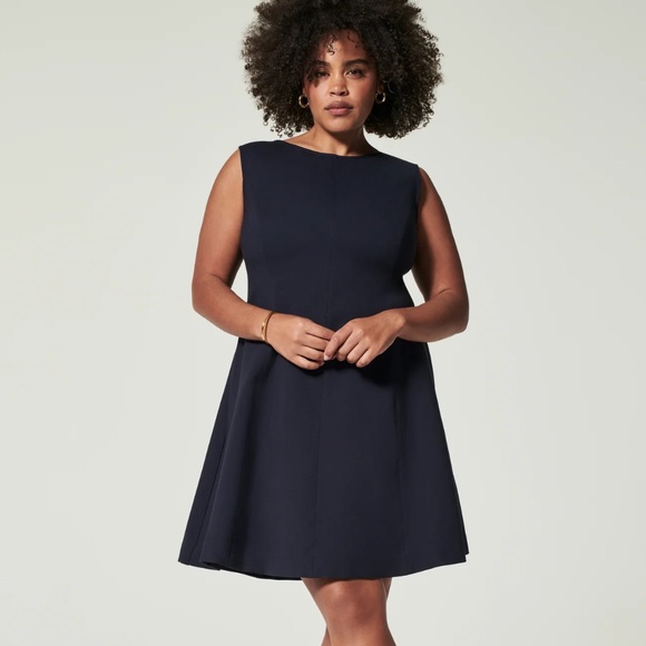 NWT Spanx Perfect Fit and Flare Dress in Navy - Picture 1 of 4